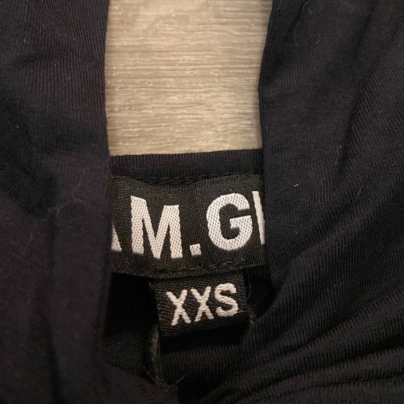 I Am Gia Black Cut Out Pearl Chain Crop Top - Picture 4 of 4